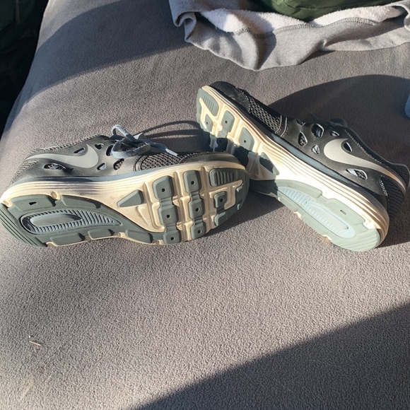 Nike Dual Fusion Lite - Picture 2 of 3